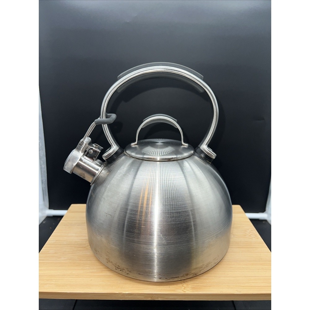 KitchenAid Stainless Steel Whistling Tea Kettle 2 Qt 1.9L Stovetop